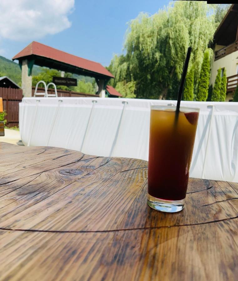 Hotel Pensiunea La Padure Cheia, Prahova Măneciu Exterior foto